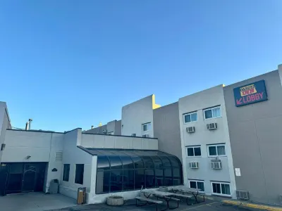 Dakota Inn Hotels in 