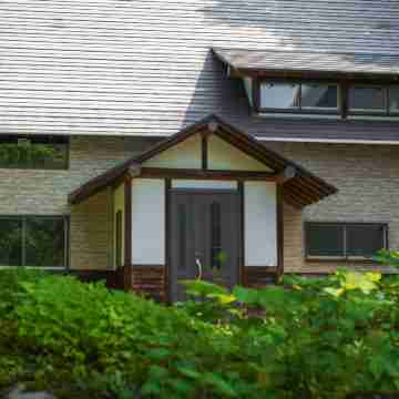 Kudo's Lodge Hotel Exterior