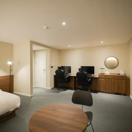 Aank Hotel Suwon