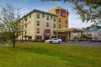 Comfort Suites Golden Isles Gateway Hotels in Country Club Estates