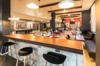 Nobile Inn Santiago - Parking