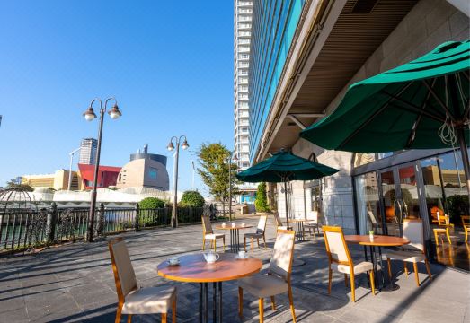 크라운 팔레스 주변 풍경