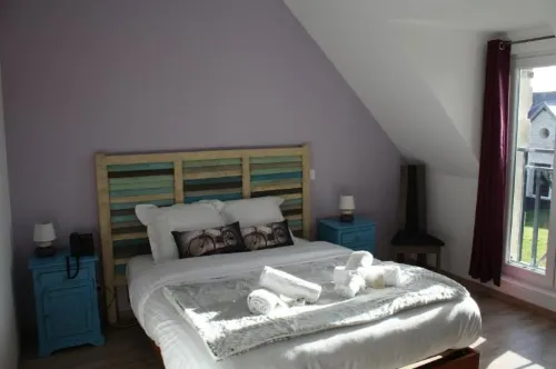 Logis Hotel & Restaurant le Relais de Fleurette Bruyeres-et-Montberault 호텔