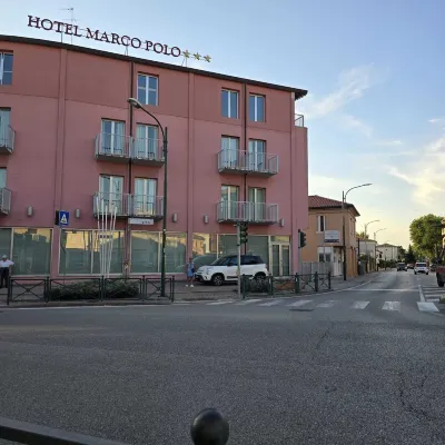 Hotel Marco Polo Airport Hotel Hôtels à : Campalto