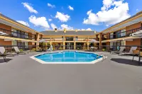 Best Western Fayetteville Inn - Kolam Renang
