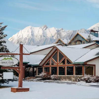 Canmore Rocky Mountain Inn Hotels near Quarry Lake Park