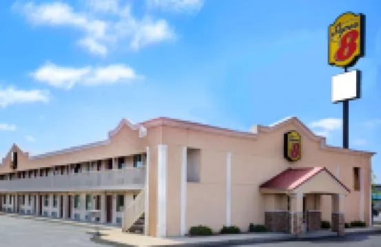 Super 8 by Wyndham Lafayette / Purdue Area Hotels in 