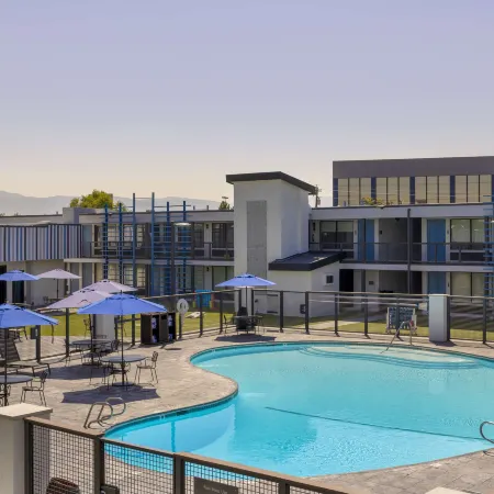 Aiden by Best Western @ South Reno