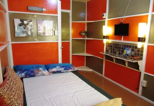 Flory's Inn - Housity