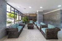 Hotel Axis Inn by Geh Suites