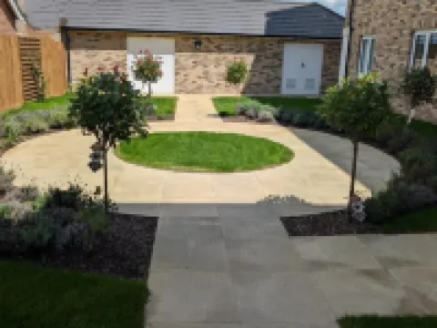 Modern 2 bedroom apartment Hotels in Sittingbourne