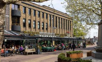 Monument Hotel