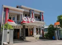 Guest House Kraton Mas Hotels in Donorojo