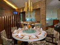 Majestic Court Sarovar Portico - Frühstück