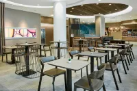 SpringHill Suites Milwaukee Downtown - sarapan