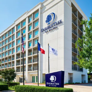 DoubleTree by Hilton Dallas - Love Field Отели рядом с Аэропорт Лав-Филд