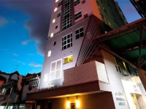 Swiss Hotel Apartment โรงแรมในกัวลาเบไลต์