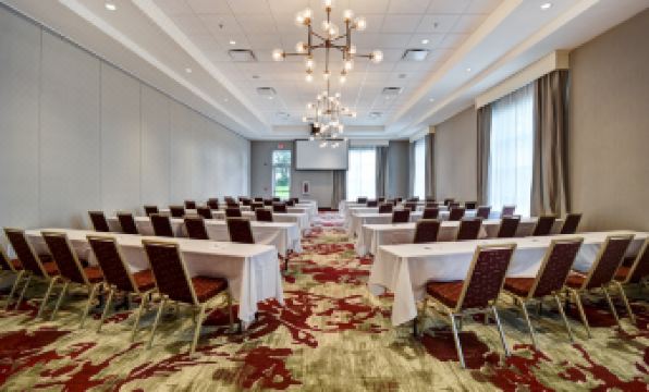 Hilton Garden Inn Lansing/West