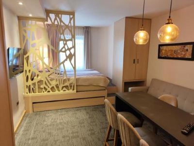 Family Studio Snow White Apartments Photo