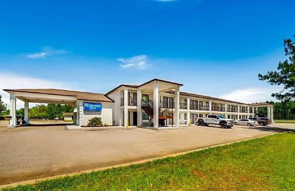 桑德斯維爾騎士旅館