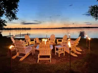 Heros Hideaway, private 1acre flat grassy yard, majestic sunsets