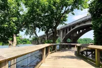 Peaceful Vibes near the riverwalk, USC & Ft Jack