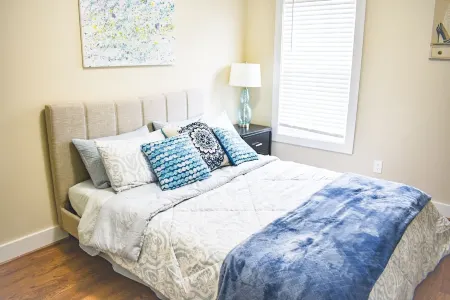 Idlewood Hive, the Heart of Richmond Отели рядом с достопримечательностью «Университет Ричмонд»