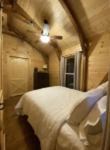 The Hoot Owl - New Cabin in Black Mountain w/ views & discount Biltmore tickets!