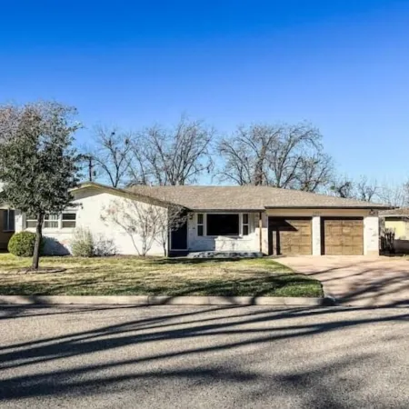 Myrtles on Madison House near ACU