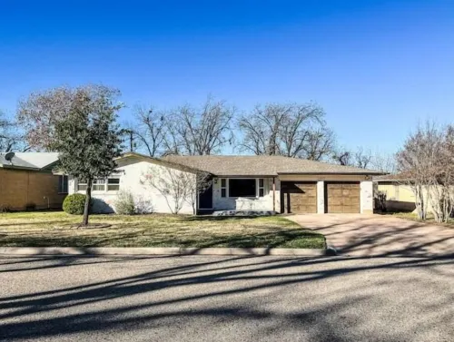 Myrtles on Madison House near ACU