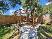 Updated Home in Clearwater, Close to Beaches! Hotels near Clearwater,Fl- St. Petersburg (STP)