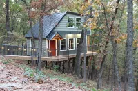 Secluded Treehouse in the Woods 10 Minutes to Landing & Sdc!