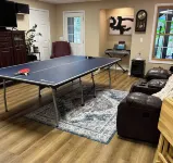 Spacious Large Family Home- Pet Friendly with large fenced yard!
