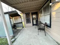 NE Houston, Whole House, 3 bed 2 bath, 15 min from IAH Airport