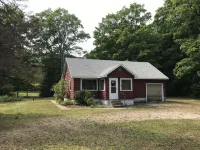 Cozy Little Red Lodge in Michigan’s Upper Peninsula