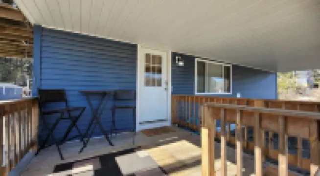 Buck's Den - Snowmobile Trails, Trailer Parking, Near hiking, golfing, Sugarloaf