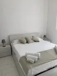 Daisy Apartment