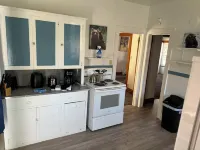 One block from downtown One bed one bath with extra folded out bed.