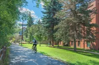 222 2Br/2BA,Main St/Town Lift/Pool/Hot Tub