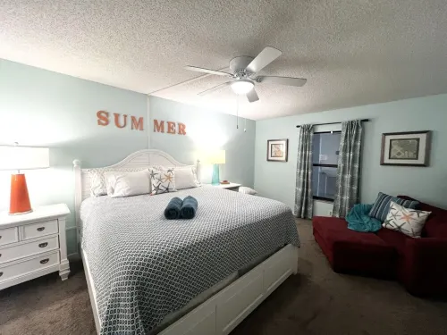 Aloha Awaits: 2B/2B Oceanfront Ground Floor Unit