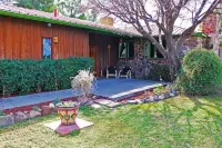 Honey's Suite at The Sage Guesthouse formerly the 19th Hole Hotels in Alpine