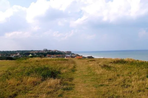 Hillside 2 bedroom holiday bungalow, sleeps 6, south facing, 5 min walk to beach Hotels in Mundesley