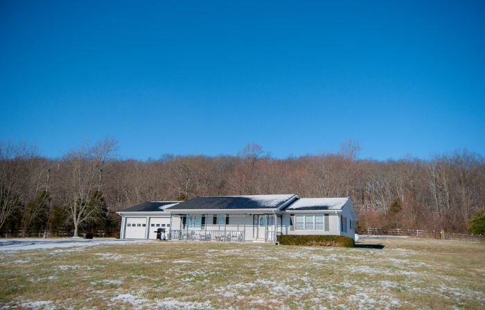Minutes from WineTrail, Giant City, Shawnee Forest - Daily Deer Viewing - Rural