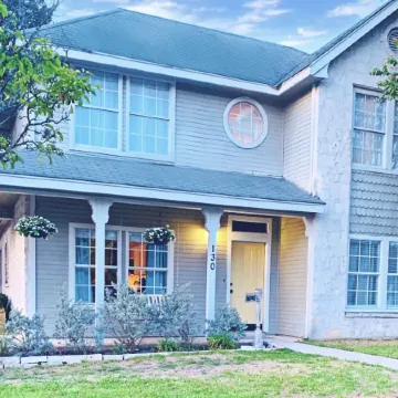 Relax, Dine, Shop! Cozy Downtown Boerne Home, Less Than 1 Mile from Main St!