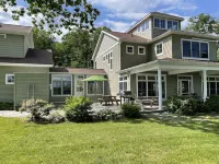 12 Bedroom Lake House, 150 ft Lakefront, 1 Acre, Beach, Ski Elk Mountain Poconos Hotels in Susquehanna County