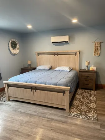 Country 2-Bedroom Cottage with a gorgeous view