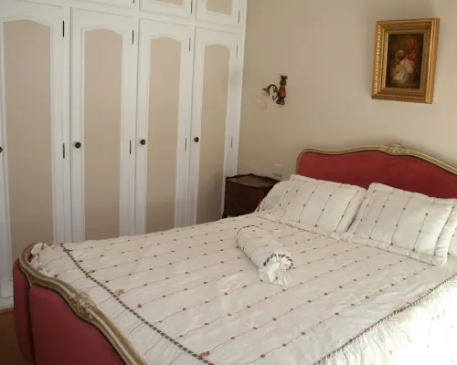 Superb apartment, downtown, private parking, quiet with elevator Ξενοδοχεία στην πόλη Perigueux