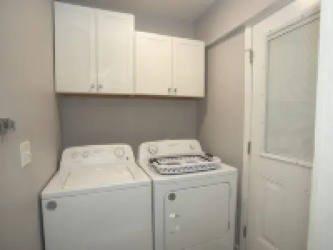 Spacious 3Br/2BA Home-Fast WiFi, Smart TVs,Free Netflix,Furnished Patio- Pets OK Hotels in Gilmer