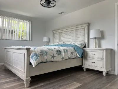 Paradise!Canal-River front heated pool house with Gulf ofMexico access.Remodeled Hotels near The Village at Mitchell Ranch