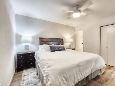 Comfy Condo with Remote Office / Workspace - Closest Condo to Walden Golf Club! Hotels near Olde Dobbin Station